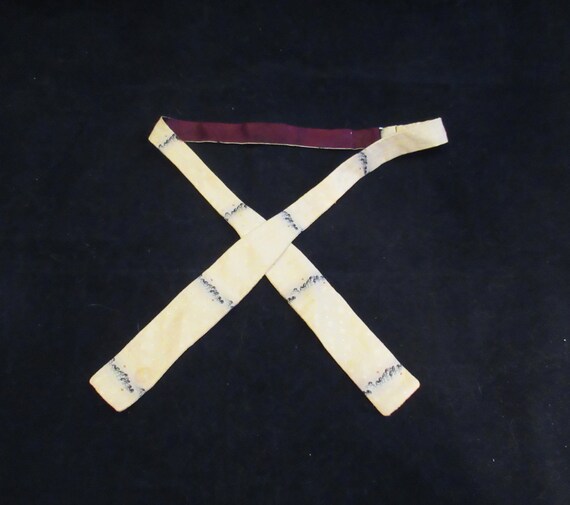 Adjustable Abstract Stripe Pattern Silk Bowtie Vi… - image 5