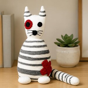 Stripey Crochet Cat Pattern