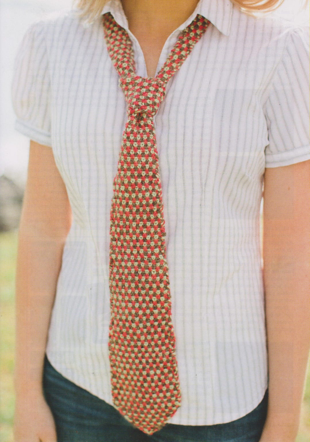 tricolor tie