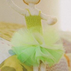 Dos patrones de muñecas bailarinas imagen 3