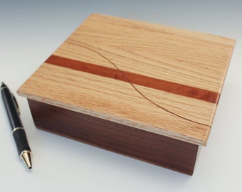 Peaceful Curve Valet Box
