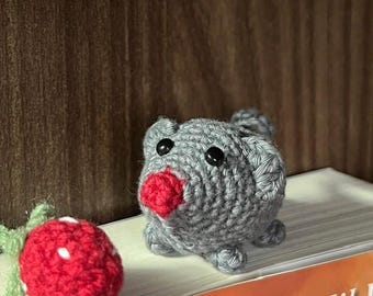 Handmade Crochet Mouse Bookmark: Cotton Book Accessory