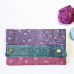 Monedero cartera morada verde rosa, complementos personalizados, billetero cartera mujer, regalos originales exclusivos, topos