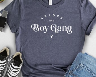 Camiseta "Vida de mamá", camiseta del Día de la Madre, líder de una pandilla de chicos, camiseta del Día de la Madre, regalo divertido para el Día de la Madre, camiseta de mamá de niño, camiseta genial para mamá