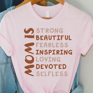 Mom is Strong Beautiful Fearless Shirt, She is Mom Tee, Retro Mother Shirt,Blessed Mom T-Shirt,Mom Shirt,Mother&#39;s Day Gift,Retro Mama Quotes