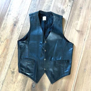 Veste style motard de cuir sans manches vintage, #y2k #countryvest