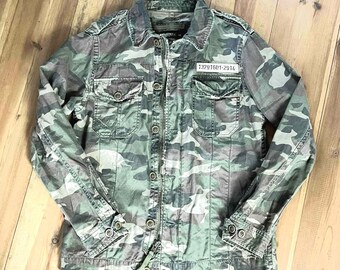 Y2K Army Camo Jacket / Medium Size
