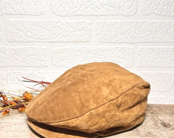 Kangol driver cap in light brown suede from the 90s / Y2K RAP style, hip hop culture / Size Large 57cm / Made in USA