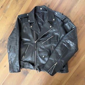 Perfecto veste de cuir motard vintage Y2K