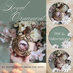 Może przedstawiać: Ozdoba świąteczna w kolorze beżowo-złotym z oprawionym w ramkę wizerunkiem ptaka. Ozdoba otoczona jest kwiatowymi akcentami oraz tekstem "Royal Ornament Masterclass" i "By Inspirations From The Soul".