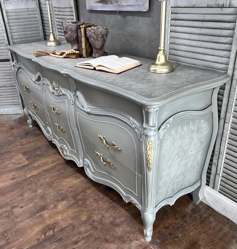 Vintage French Provincial Dresser/Sideboard, French Country image 5