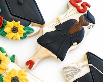 Galletas de graduación de la promoción de 2026 / Galletas de azúcar decoradas a medida, birrete, diploma, detalles florales