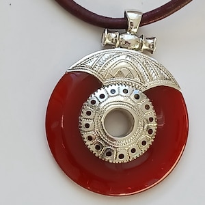 Tuareg necklace in solid silver and agate stone - Traditional handmade Tuareg jewelry