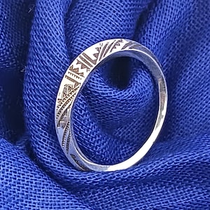 Tuareg ring in solid silver, handmade jewelry - traditional Tuareg artisanal jewelry