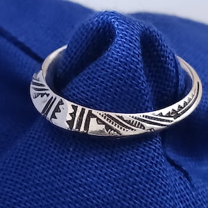 Tuareg ring in solid silver - handmade jewelry - traditional Tuareg artisanal jewelry - Size Fr 60 /61 /62 /63