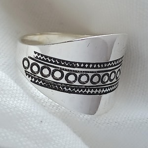 Tuareg ring in solid silver - handmade - unisex ring - Size FR 67/ 68 /69/ 70