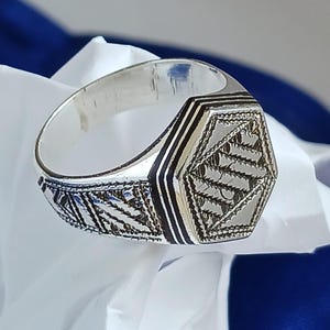 Tuareg ring in solid silver - signet ring - traditional Tuareg jewelry, handmade - Unisex ring - Size FR 60 / 61/ 62/ 63