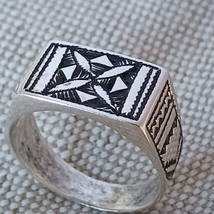 Tuareg ring in solid silver - Handmade - unisex ring size FR 61