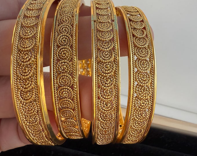 Indian Bangles 4 PC set /Pearl Bridal Bangle set/Gold Plated Wedding Bangles/Mix n Match bangles/Gold chuda Set/Indian jewelry