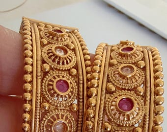 Juego de 2 brazaletes tradicionales chapados en oro, brazaletes indios, brazaletes de oro antiguo kada, brazaletes de novia kundan, brazaletes kada, brazaletes indios.