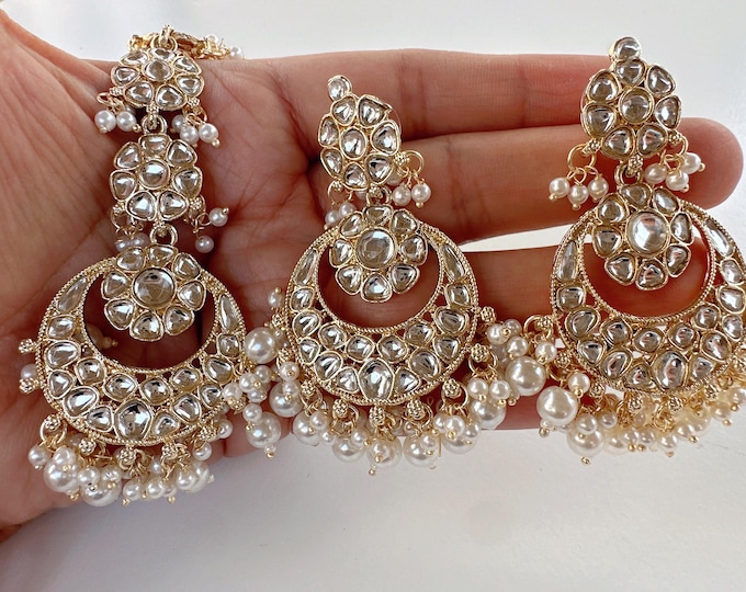 Gold Kundan Tikka w/Earring Set//Indian Bridal Maang Tikka Set/ Indian jewelry/jewelry/Bridesmaid Gifts/Kundnan jewelry set