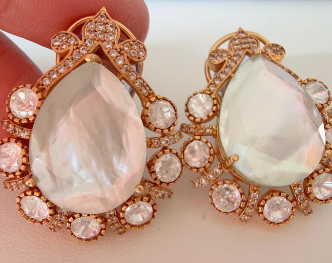 Mother of Pearl Doublet Stone Moissanite kundan Earrings/Elegant Statement Jewelry/ Moissanite diamond Earrings/Bridal Diamond earrings