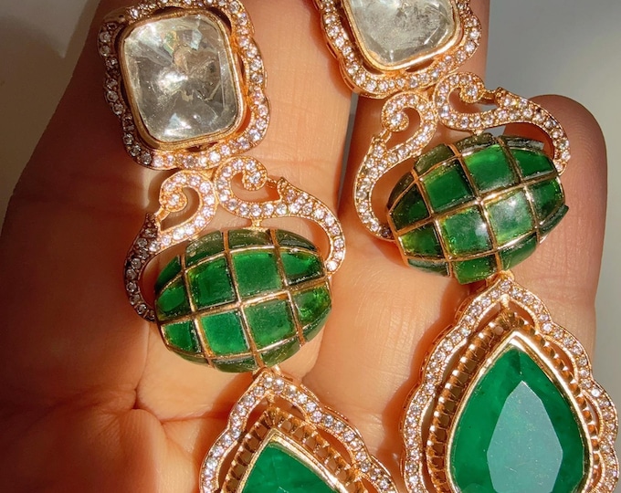 Sabyasachi-Inspired Moissanite kundan Earrings/Elegant Statement Jewelry/ Moissanite Green emerald Earrings/Bridal Diamond earrings