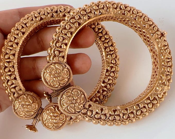 Gold  Kada Bangles bangle/Indian Bangles/Antique gold Kada/Kundan bridal bangles set/Gold Kada/Indian bangles Bracelets