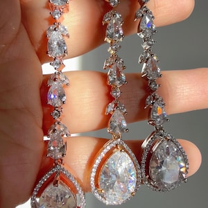 Inaya Rhodium/Rose Gold/Two-Tone Maang tikka/Versatile tear-drop shaped Indian Wedding Jewelry/Indian forehead jewelry Diamond Tikka