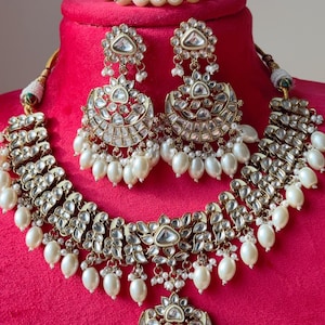 White Pearl Kundan Necklace Set with long jhumka and Tikka  /Kundan Choker/bridal necklace/Indian wedding jewelry/Bridal necklace set