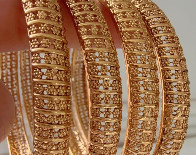 Filigree Work Indian Bangles 4 PC set /Pearl Bridal Bangle set/Gold Plated Wedding Bangles/Mix n Match bangles/Gold chuda Set/Indian jewelry