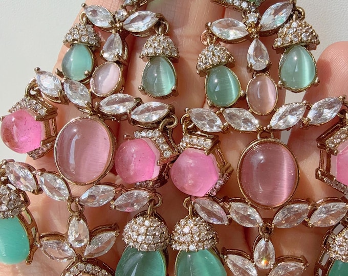 Sabyasachi-Inspired Doublet  kundan Earrings/Elegant Statement Jewelry/ Kundan Mint Pink dual shade Earrings/Bridal Diamond earrings