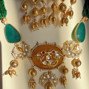 Uncut Polki Diamond  Moissanite Polki Necklace Sabyasachi inspired Jewelry Set earrings  tikka /Polki Kundan Necklace/Statement necklace Set