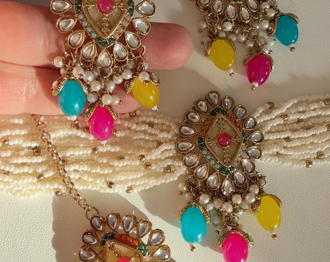 Gold Multi Kundan Necklace Set  jhumka and Tikka  /Kundan Choker/Indian necklace/Indian wedding jewelry/Multi kundan  necklace set