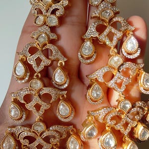 Sabyasachi-inspirierte Moissanite Kundan Ohrringe/Eleganter Statement Schmuck/Antike Moissanite Polki Ohrringe/Braut Diamant Ohrringe