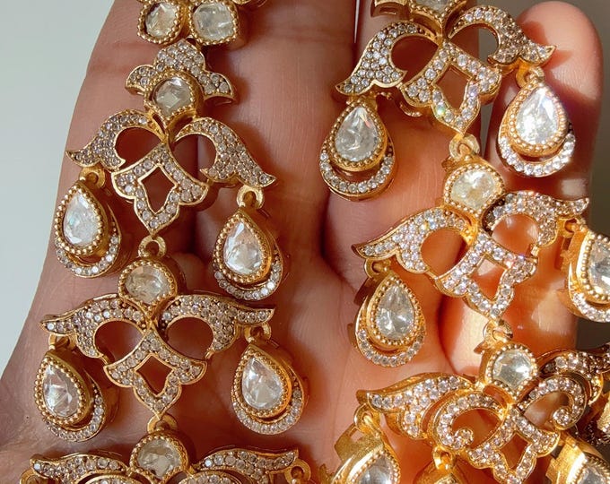 Sabyasachi-Inspired Moissanite kundan Earrings/Elegant Statement Jewelry/Antique Moissanite Polki Earrings/Bridal Diamond earrings