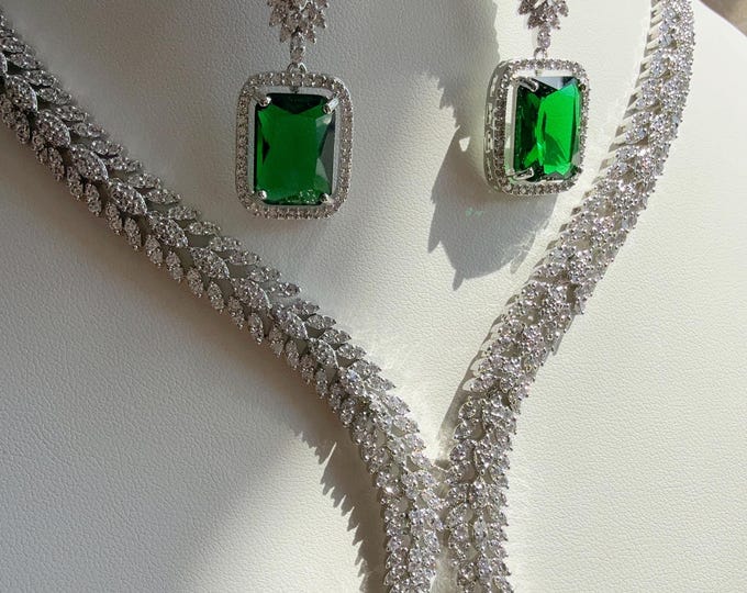 Rhodium silver  Diamond Green emerald Necklace /Indian jewelry/ White Finish Diamond Stone Necklace Set/Silver tone CZ Bridal Jewelry