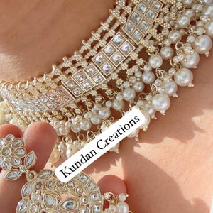 White Pearl Kundan Necklace Set with chandbali tikka /Kundan Choker/bridal necklace/Indian wedding jewelry/Bridal necklace set/