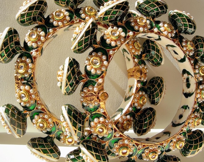 Rajwadi  Kada  / Sangeet Reception Kada/ Emerald Rajwadi Kada /Indian Wedding jewelry/ Kundan bridal bangles/Rajwadi Jadau Statement Kada