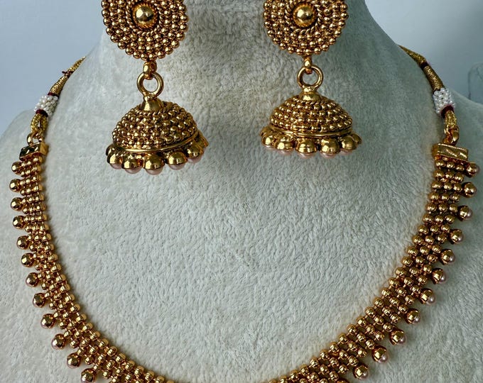 Antique Gold Necklace/Indian wedding jewelry/South Indian Jewelry/Wedding necklace/Temple Jewelry