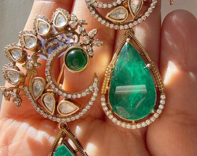 Green Emerald  Sabyasachi-Inspired Moissanite kundan Earrings/Elegant Statement Jewelry/Moissanite green Earrings/Bridal Diamond earrings