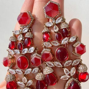 Sabyasachi-Inspired Doublet  kundan Earrings/Elegant Statement Jewelry/ Doublet Ruby  shade shade Earrings/Bridal Diamond earrings