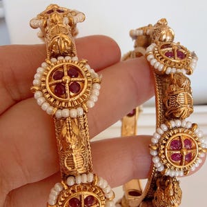 Antique Gold elephant Bangles bangle/Rajwadi gold kada /Antique gold Kada/Kundan bridal bangles set/Handcrafted Bangles With Elephant Motifs
