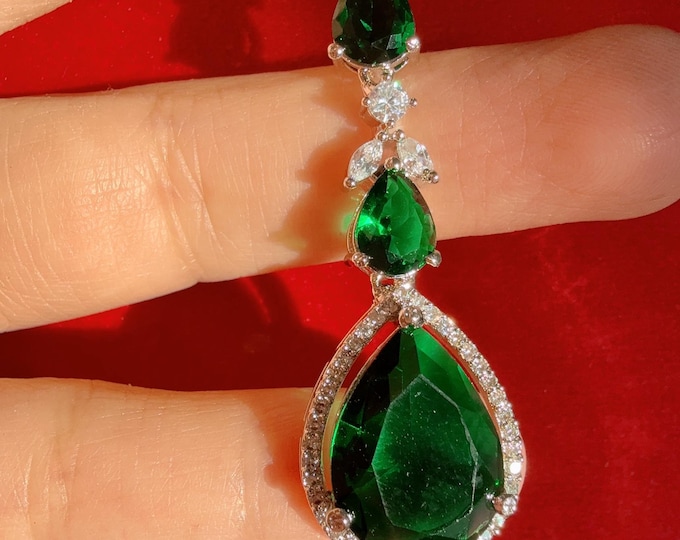 Diamond Rhodium silver green Maang tikka/ Indian Wedding Jewelry/ Matha patti/ Indian forehead jewelry Diamond Tikka Indian Jewelry