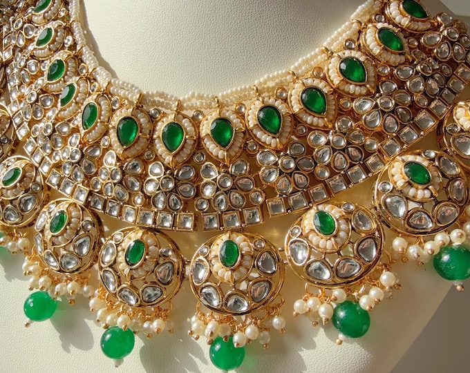 Semi Bridal Green Kundan Necklace Set with long jhumka and Tikka  /Kundan Choker/bridal necklace/Indian wedding jewelry/Bridal necklace set