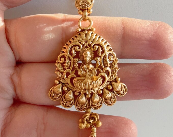 Lakshmi Maang Tikka/Gold Maang tika /Indian Maangtikka/Guttapusalu tikka/ Bollywood jewelry/Matha Patti/ Indian jewelry/