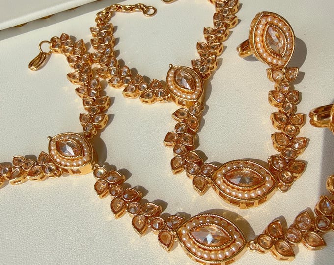 Gold  Polki Pearl Kundan Hath Paan single /hand harness/Indian Jewelry/Hand Jewelry/Haath phool/Hand Chain Bracelet for Her