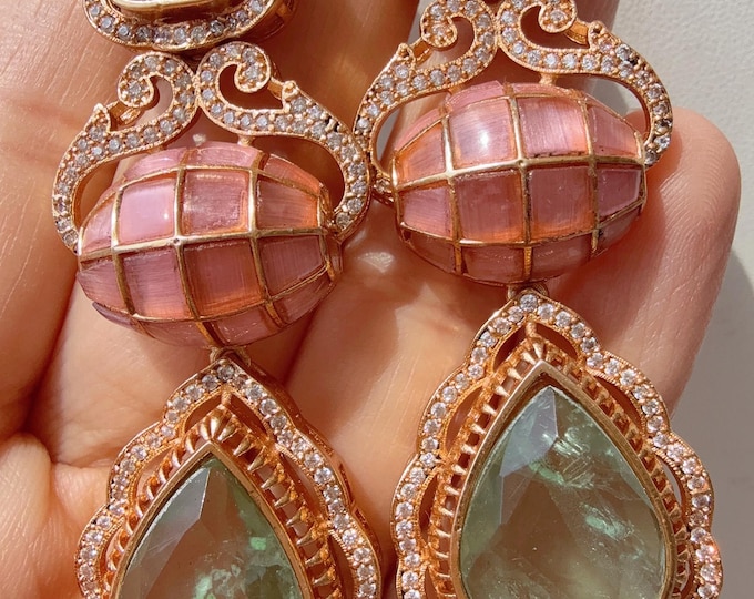 Sabyasachi-Inspired Moissanite kundan Earrings/Elegant Statement Jewelry/ Moissanite Mint Pink dual shade Earrings/Bridal Diamond earrings