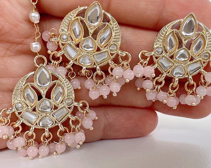 Petite Baby pink Kundan Tikka w/Earring Set/Kids tikka earrings set/ Indian jewelry/jewelry/Girls Maang Tikka  set/Costume jewelry