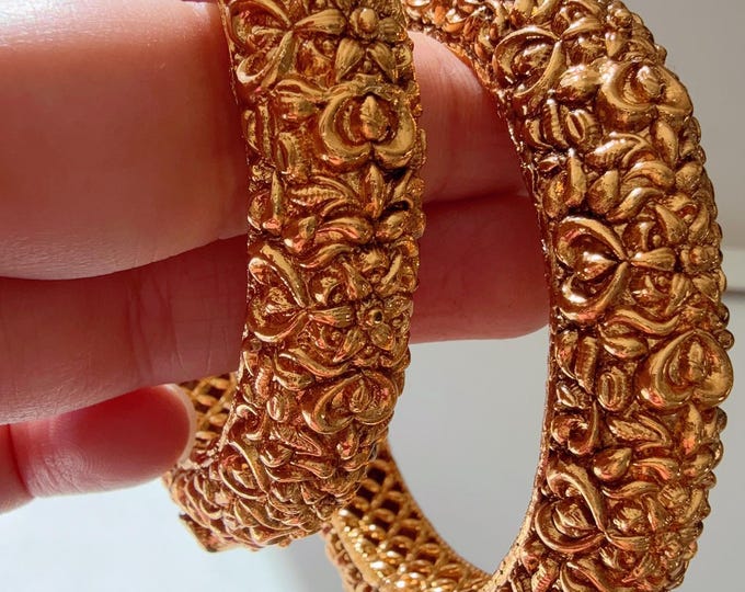 Traditional Gold Plated Bangles Set Of 2/Indian Bangles/Antique gold Kada/Kundan bridal bangles set/Gold Kada/Gold Look like Bangle